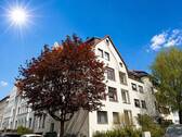 Hausansicht - Ihr neues IMMOBILIEN QUARTIER: LIST! 3-Zi. Erdgeschoss-Wohnung m. Balkon IDEAL FÜR JEDE LEBENSPHASE