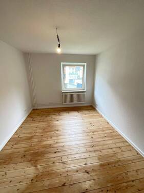 Wohnzimmer - Schöne sanierte 2 Zimmer Wohnung.