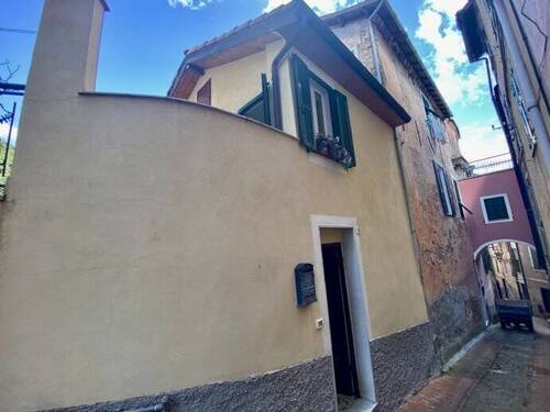 CV821_14 TERRA ITALIA IMMOBILIEN_LIGURIEN_CASTEL V - 