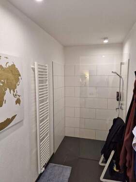 Bad Dusche 2. OG - 