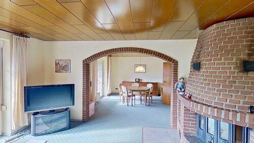 Wohnzimmer - 5 Zimmer Einfamilienhaus in Nienhagen