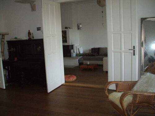 Blick ins Esszimmer - Etagenwohnung mit 98,60 m&sup2; in Berlin zum Kaufen