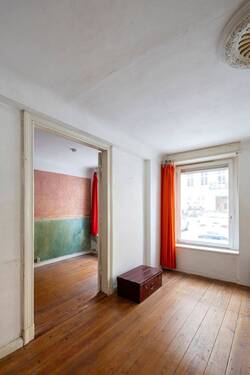 Zimmer 2 - 5 Zimmer Etagenwohnung in Berlin