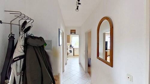 Flur - 3 Zimmer Etagenwohnung zum Kaufen in Wathlingen