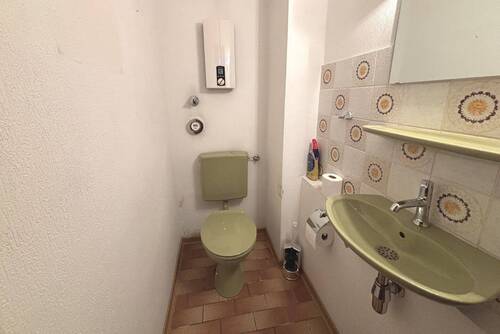 WC - 