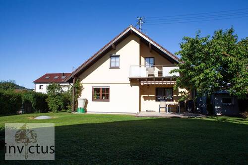 Garten - Idyllisches Familiendomizil - Ihr Ausblick ins Glück