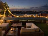 Terrasse_Nacht_AI - Großzügige Wohnung mit Panoramablick und großer Terrasse