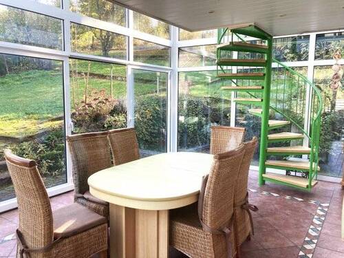 Wintergarten EG - Charmantes Häuschen in idyllischer Lage, perfekt für Generationen-Wohnen