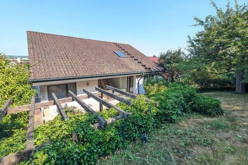 Hausansicht - 6 Zimmer Einfamilienhaus zum Kaufen in Herrenberg
