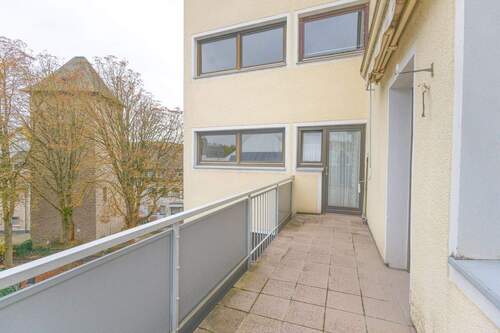 Balkon mit Markise - 