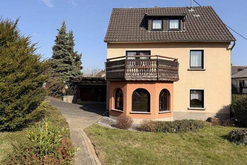 Hausansicht - 6 Zimmer Einfamilienhaus zum Kaufen in Vettelschoß