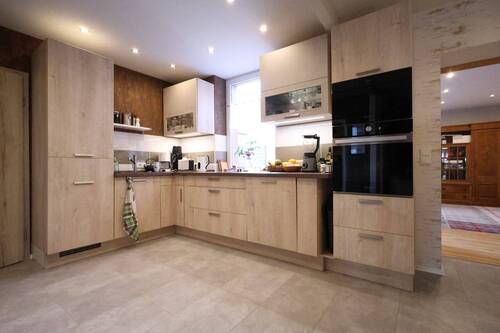 EG Küche - Großzügiges Reihenmittelhaus mit Einliegerwohnung und Garten-Oase