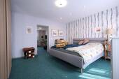 1. OG Schlafzimmer - 