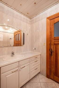 Bad mit Wanne - 