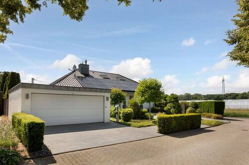 Außenansicht - 5 Zimmer Einfamilienhaus zum Kaufen in Korschenbroich