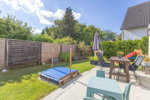 Haus & Gartenansicht - 