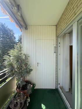 Abstellkammer auf dem Balkon - 