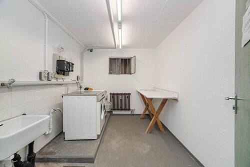 Waschraum 1 - 