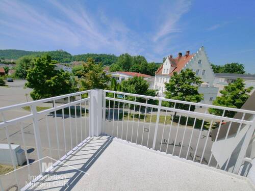 Südwest-Balkon - Etagenwohnung in Beilngries