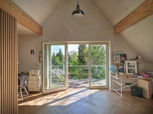 Zimmer 2 - 
