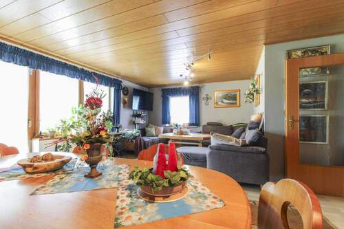 Wohn- und Esszimmer - 