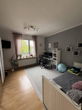 Kinderzimmer - 3 Zimmer Etagenwohnung in Stuttgart-Untertürheim