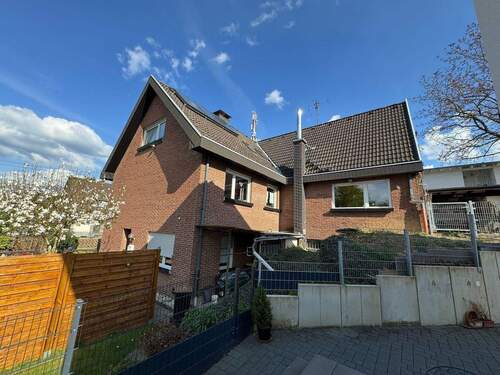 1.jpg - 7 Zimmer Einfamilienhaus zum Kaufen in Königswinter