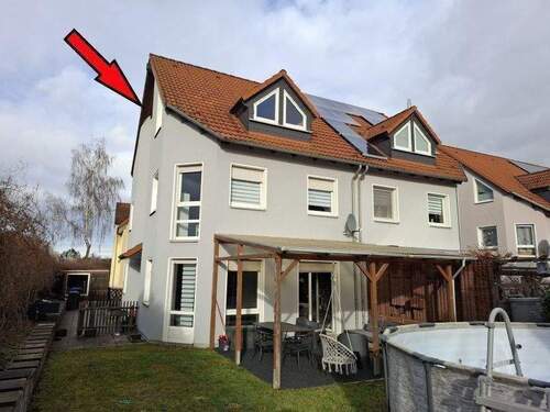 Ansicht Eingangs-/Terrassenseite - Doppelhaushälfte mit Vollkeller + separater Garage in bevorzugter Wohnlage („Über der Eine“) in Aschersleben