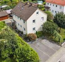 Großzügiges Zweifamilienhaus mit riesigem Garten und Doppelgarage - Bietigheim-Bissingen