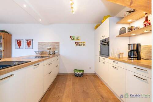 Hauptgebäude EG Küche - 