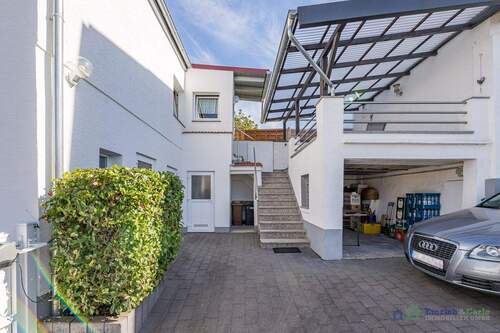 Außenansicht / Hof - Einfamilienhaus mit 124,00 m&sup2; in Wackernheim zum Kaufen