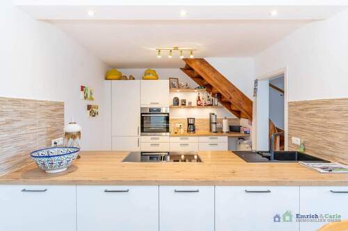 Hauptgebäude EG Küche - 