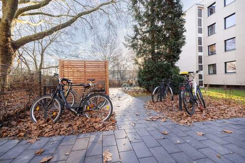 Müll und Fahrradbereich - 