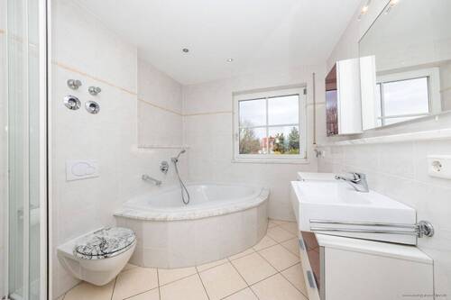 Tageslichtbadezimmer - 