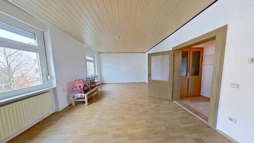 Wohnzimmer - 3 Zimmer Etagenwohnung in Köthen/ Anhalt
