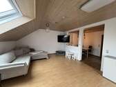 Wohnzimmer - 6 Zimmer Mehrfamilienhaus, Wohnhaus in Zell unter Aichelberg