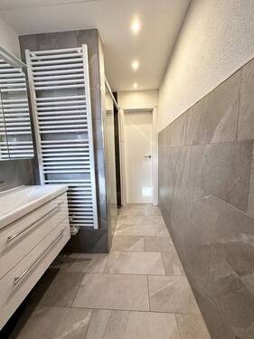 App. Nr. 2 DG Bad Ansicht 1 - 