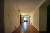Flur Keller Blick hinaus - 