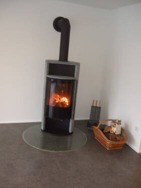 Kaminofen im Wohnzimmer - 