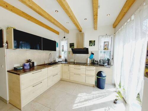 Küche mit Einbauküche - 