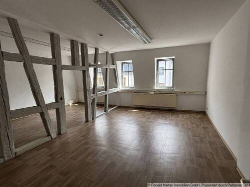 Bürozimmer 2 OG - 