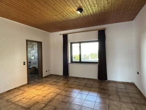 Zimmer mit Zugang Badezimmer - 