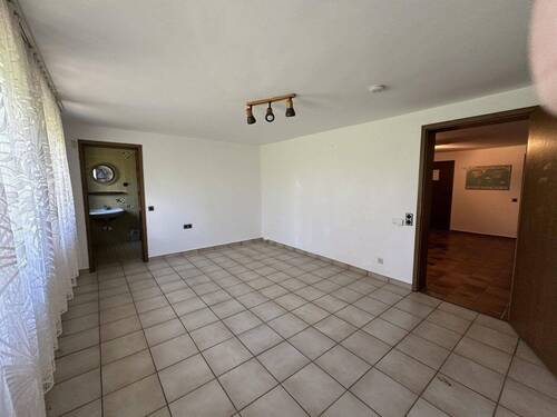 Zimmer plus Bad KG - 