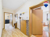RE/MAX Immobilien DeLux Einfamilienhaus Mettlach/Saarhölzbach Flur - 