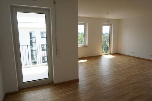 Wohnzimmer 2 - 4 Zimmer Etagenwohnung in Bad Aibling