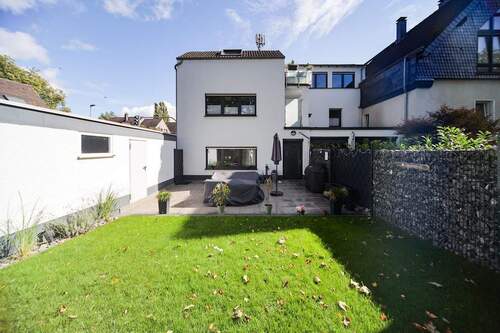 Gartenansicht + Terasse - 