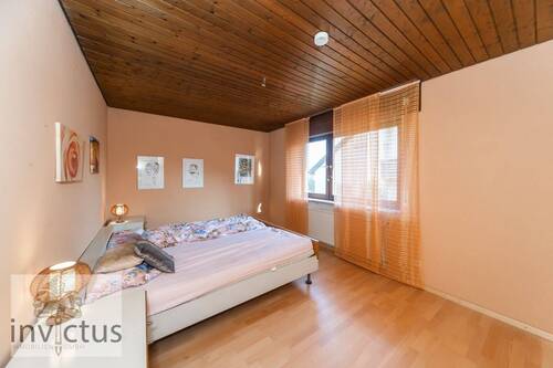Schlafzimmer 2 im EG - 