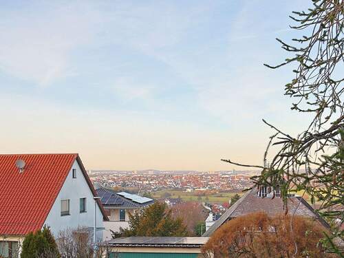 Schöne Aussicht über die Dächer - 5 Zimmer Reihenmittelhaus in Leinfelden-Echterdingen-Stetten