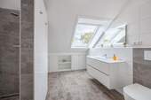 Duschbad im Dachgeschoss - 