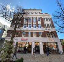 Helle, offene und topsanierte Altbauwohnung in der Holtenauer Straße mit 2 Balkonen - Kiel Brunswik